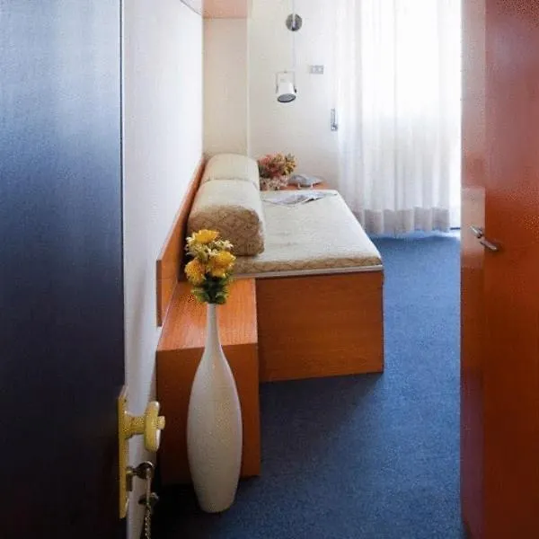 Residence Viserba Milan 3*,